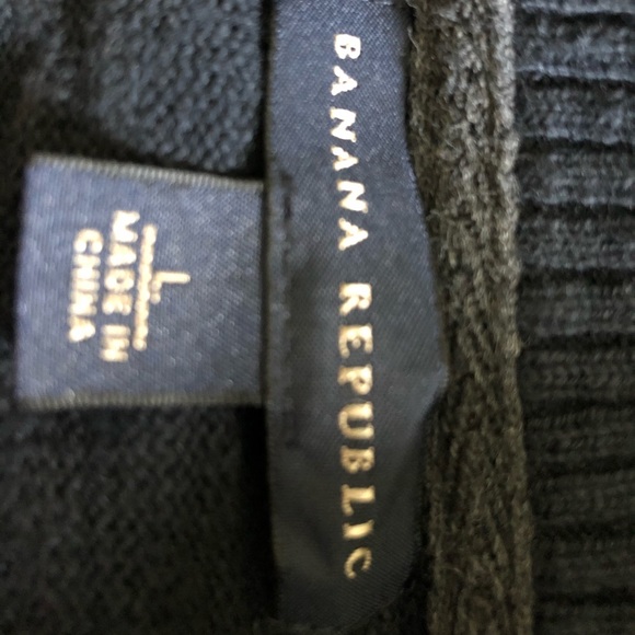 Banana Republic Sweater - Picture 3 of 4